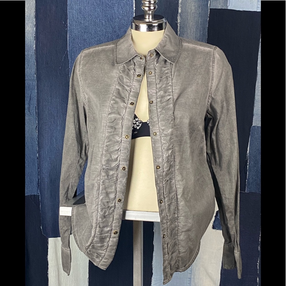 🔴Tribal DeNime Long Sleeve Button Down Shirt